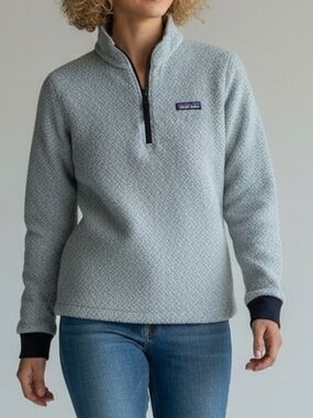 Patagonia Woolyester Light Blue Recycled Wool Fleece with Navy Trim L